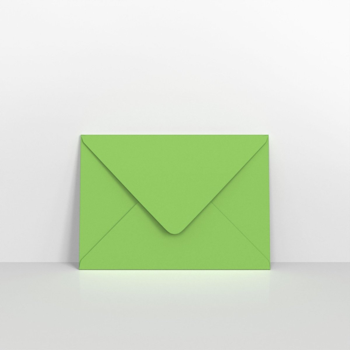 Mid Green Coloured Gummed V Flap Envelopes - 152 x 216mm